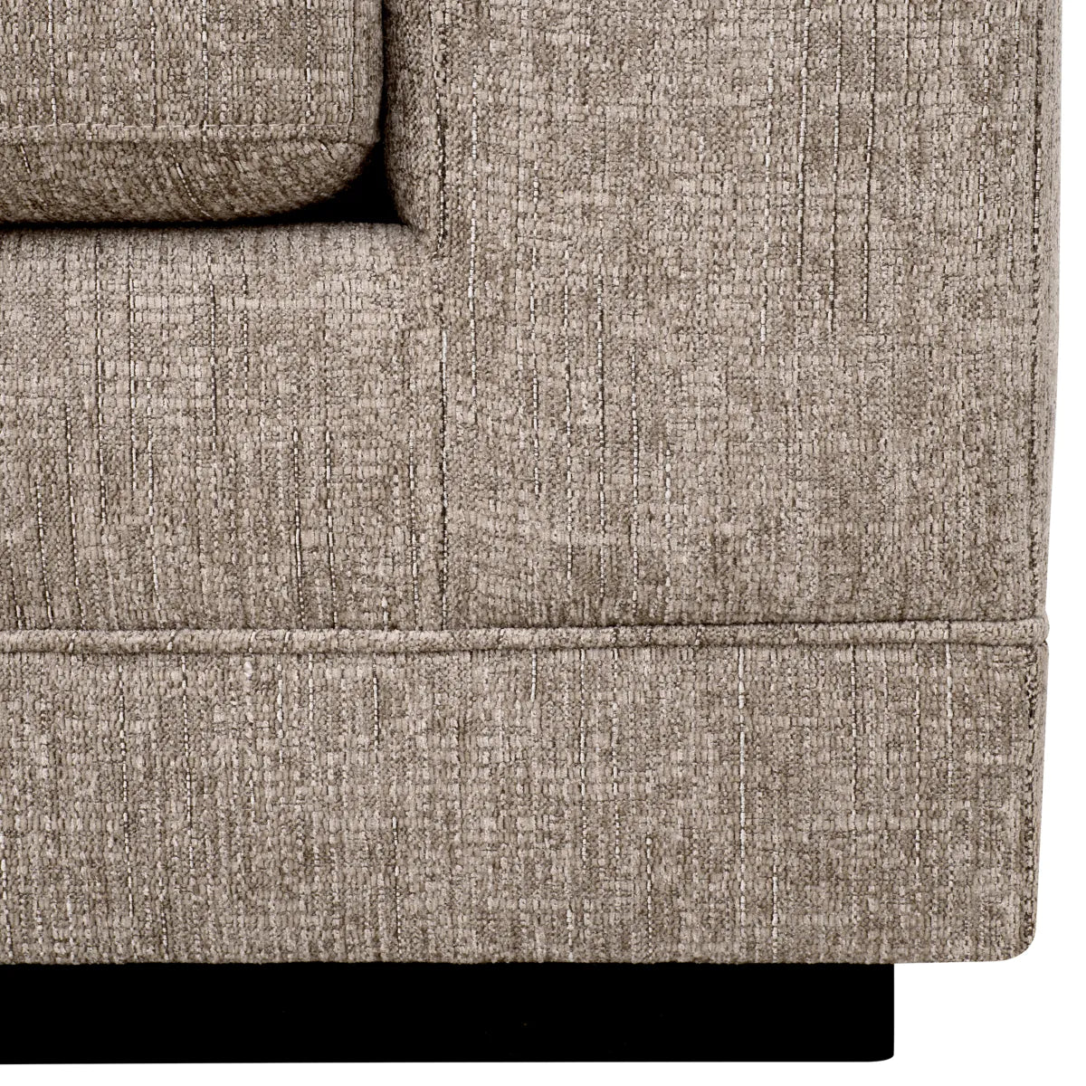 The MET x Eichholtz sofa Manhattan Taupe