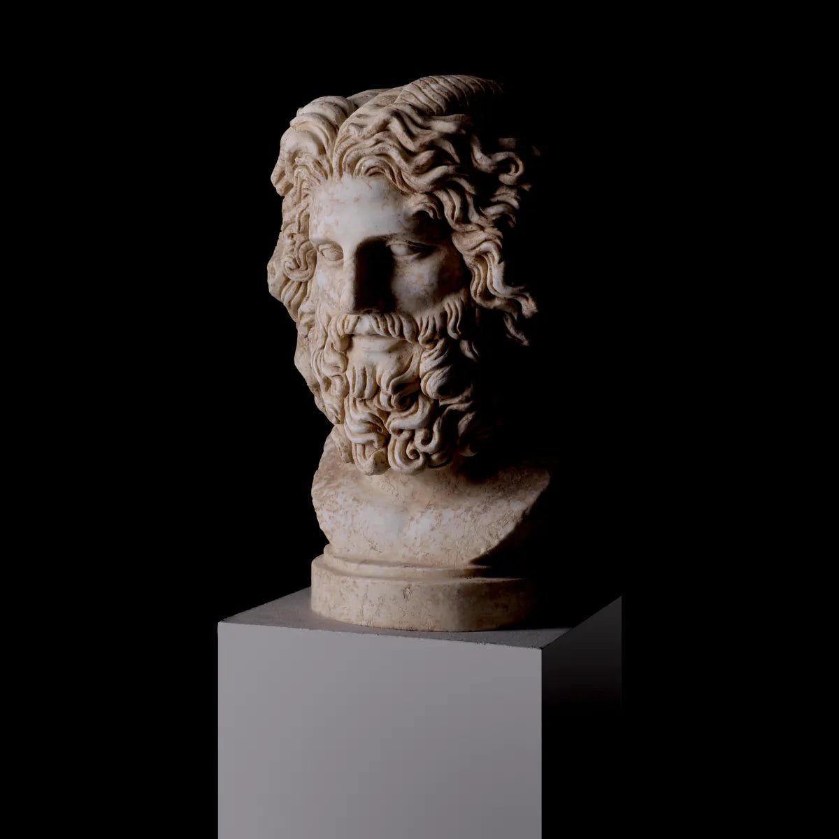 The MET x Eichholtz Bust Statue Zeus