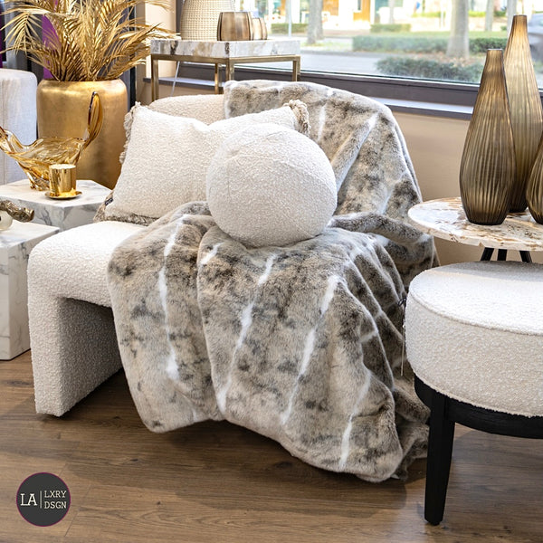 Sierkussen Eichholtz ball Bouclé cream S